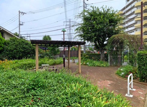 給田花咲き公園