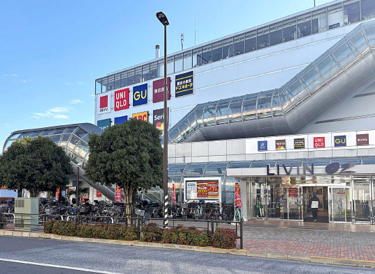 リヴィンオズ大泉店